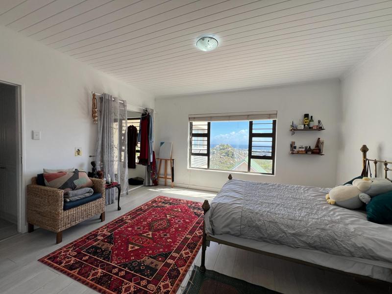 6 Bedroom Property for Sale in Rooi Els Western Cape